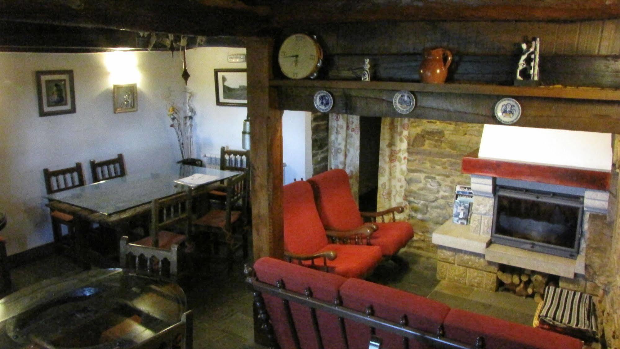 Casa Lucas Guest House Arzúa Eksteriør bilde