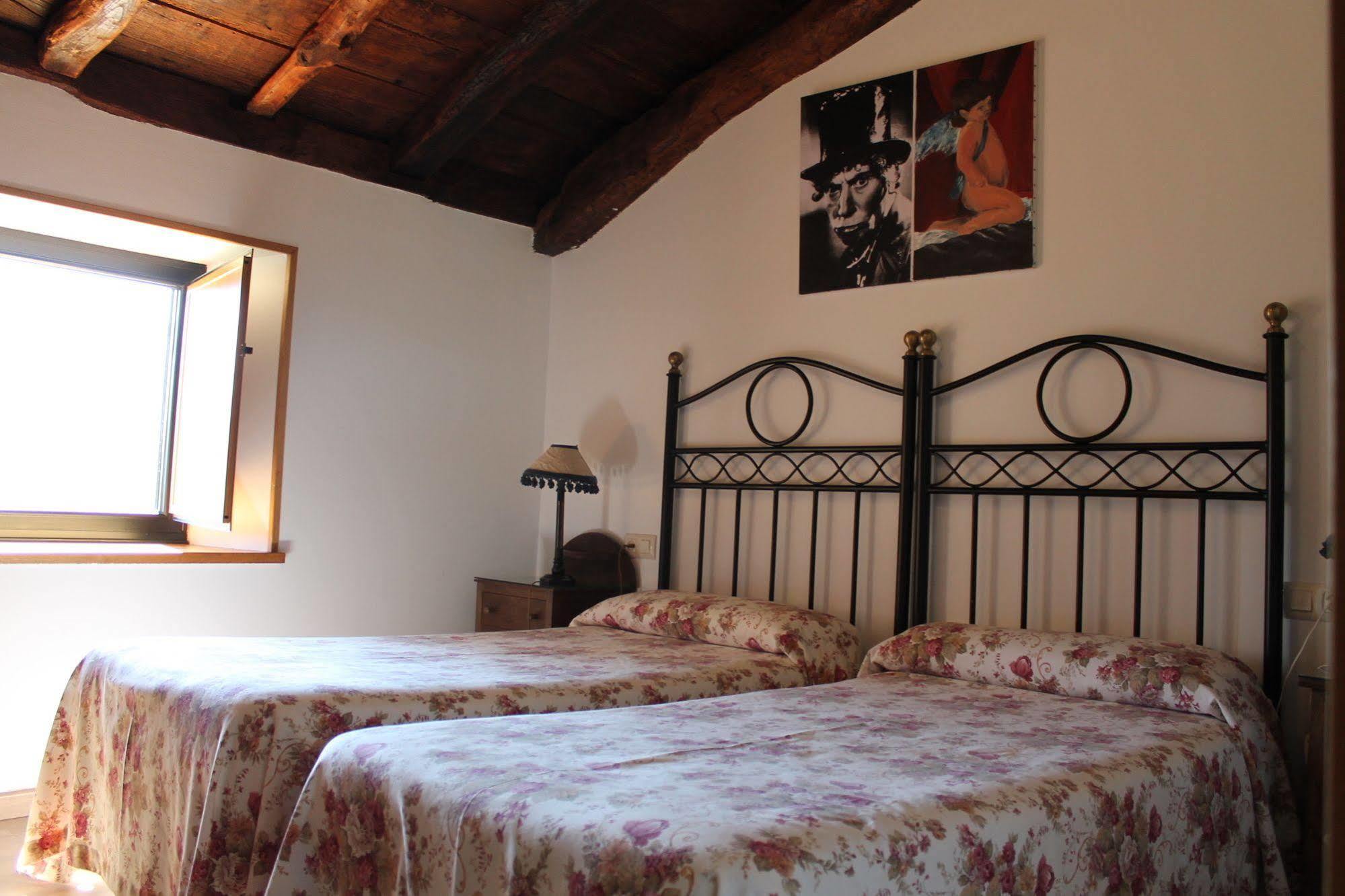 Casa Lucas Guest House Arzúa Eksteriør bilde