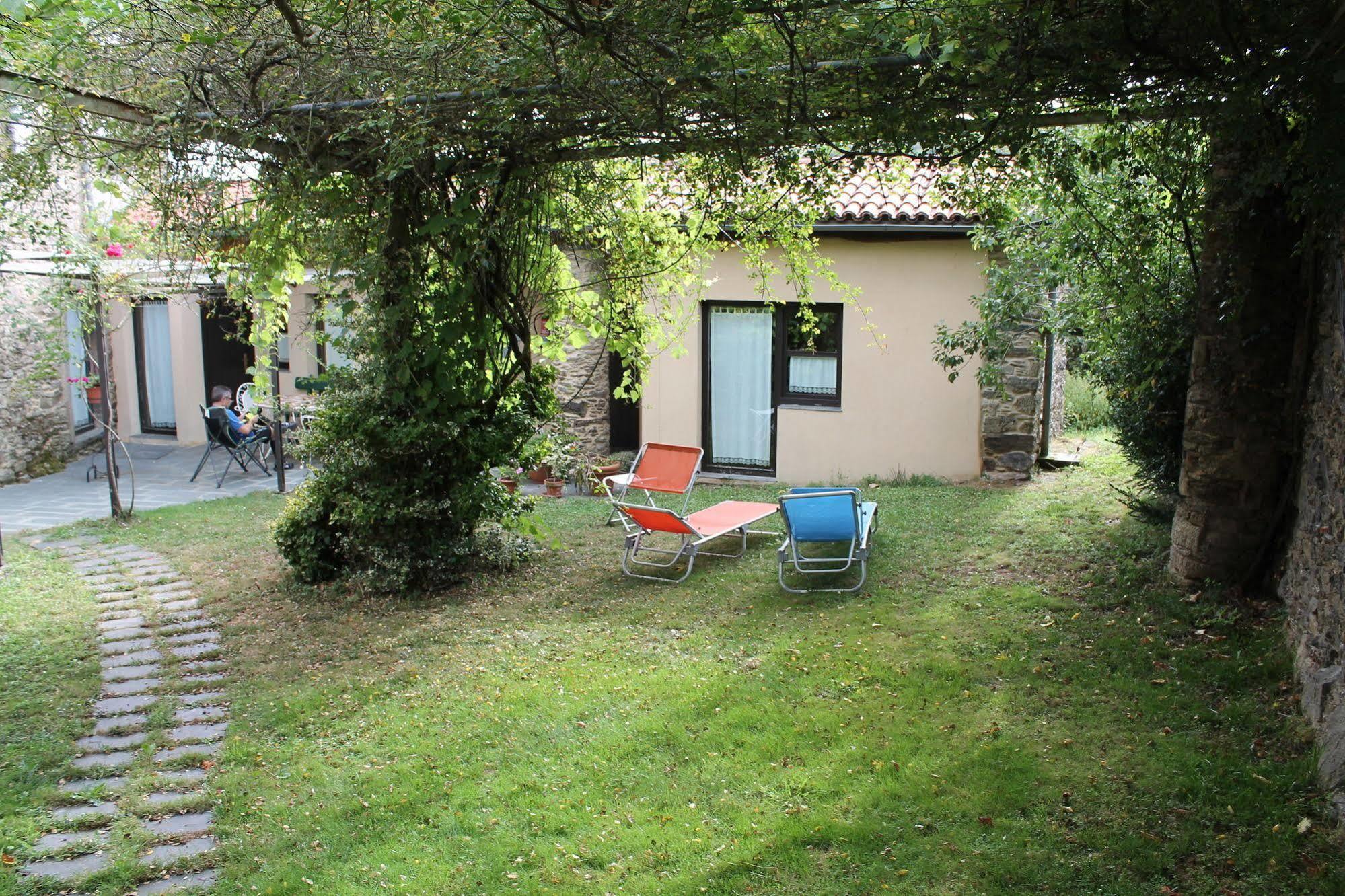 Casa Lucas Guest House Arzúa Eksteriør bilde